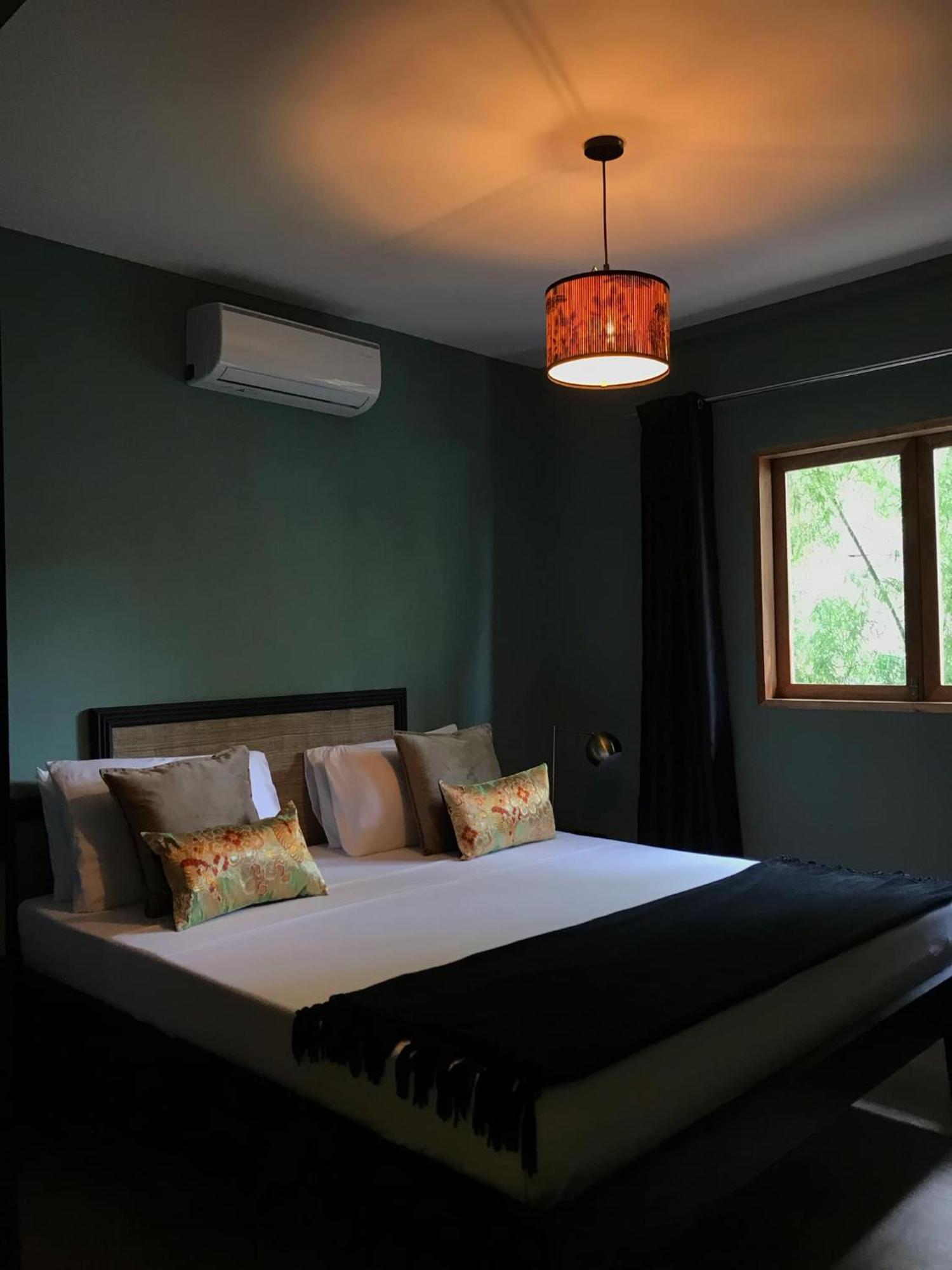 La Plage Hotel El Nido Exterior photo